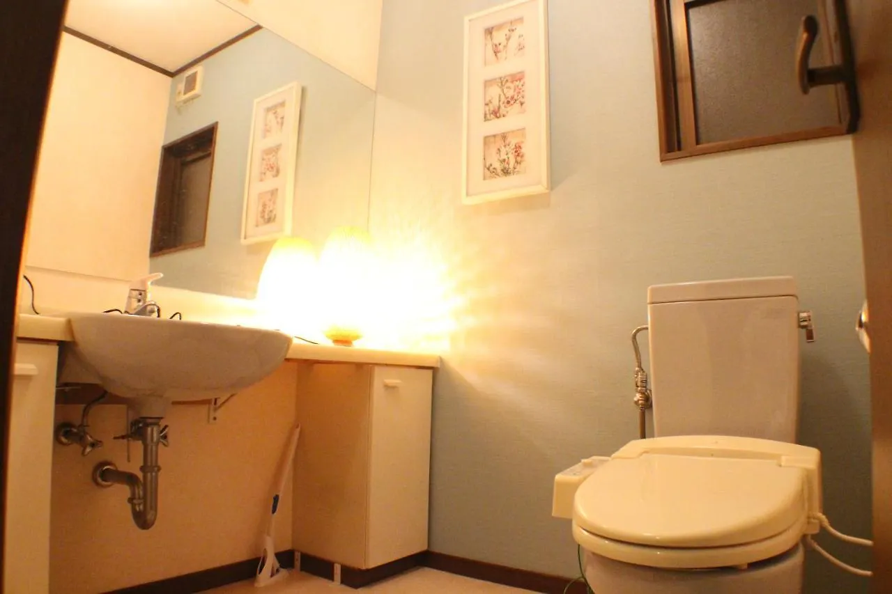 Villa Gold House Namba Minami Osaka Giappone